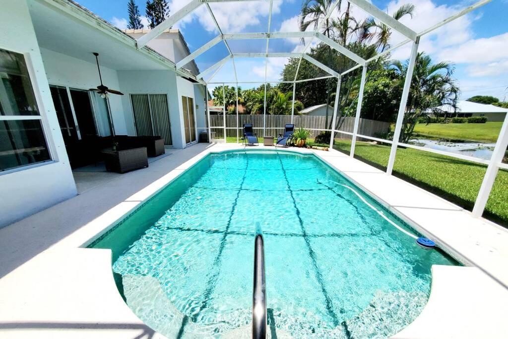 Our Beautiful Florida Vacation Home With Heated Pool Port St. Lucie Kültér fotó