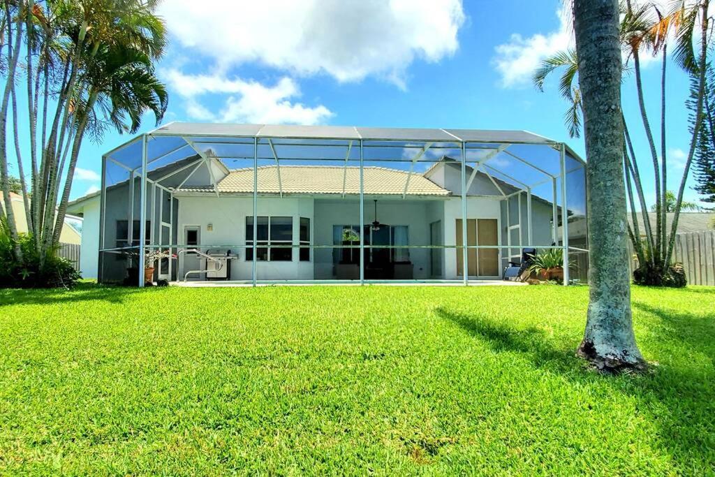 Our Beautiful Florida Vacation Home With Heated Pool Port St. Lucie Kültér fotó