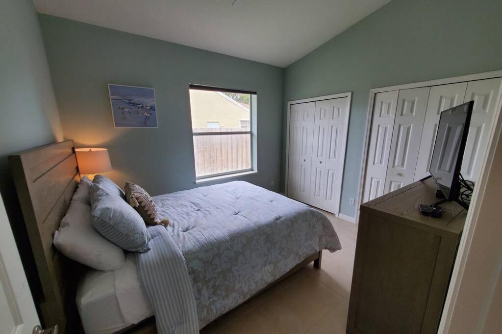 Our Beautiful Florida Vacation Home With Heated Pool Port St. Lucie Kültér fotó